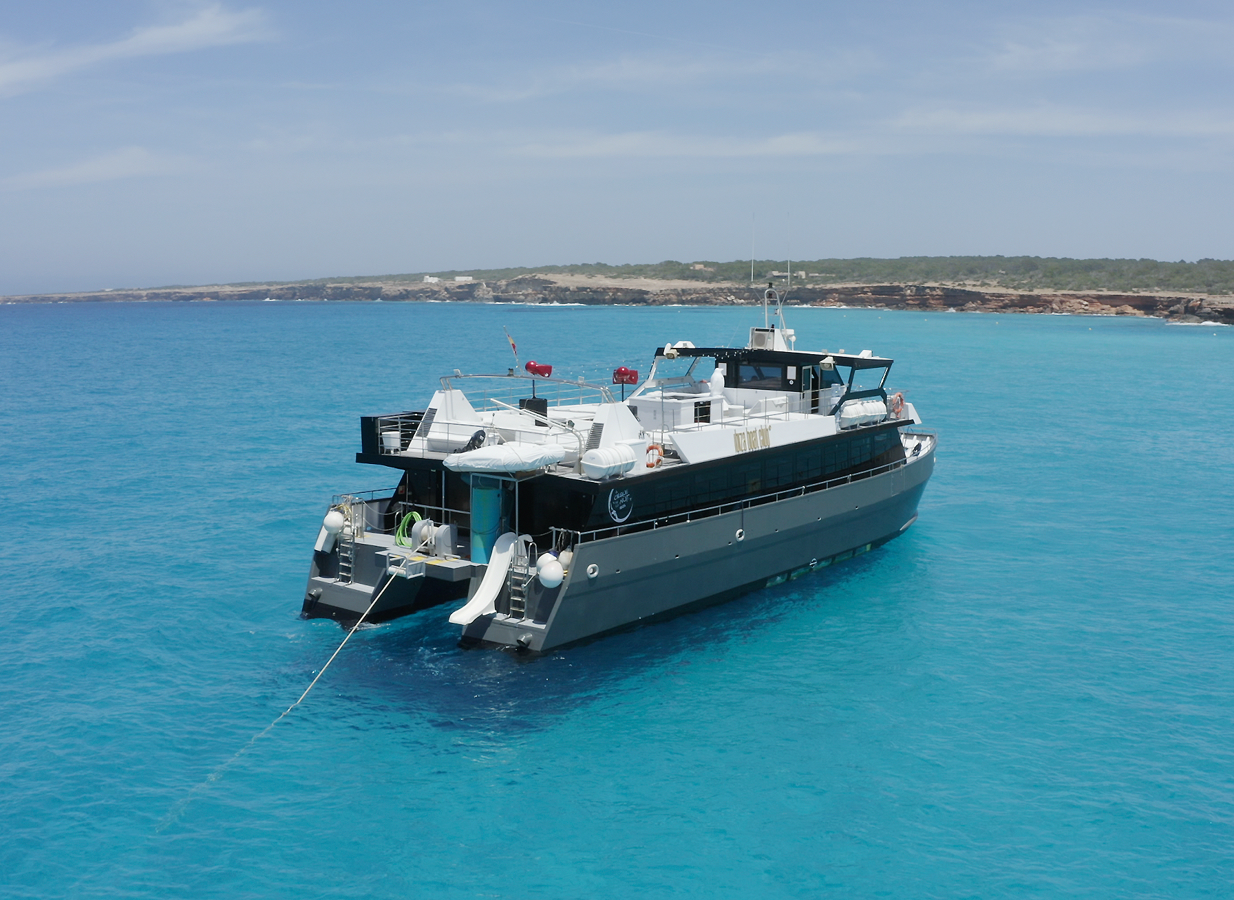 Be Charter special capacity boat