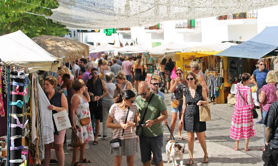 Mercadillo Sant Joan de Labritja