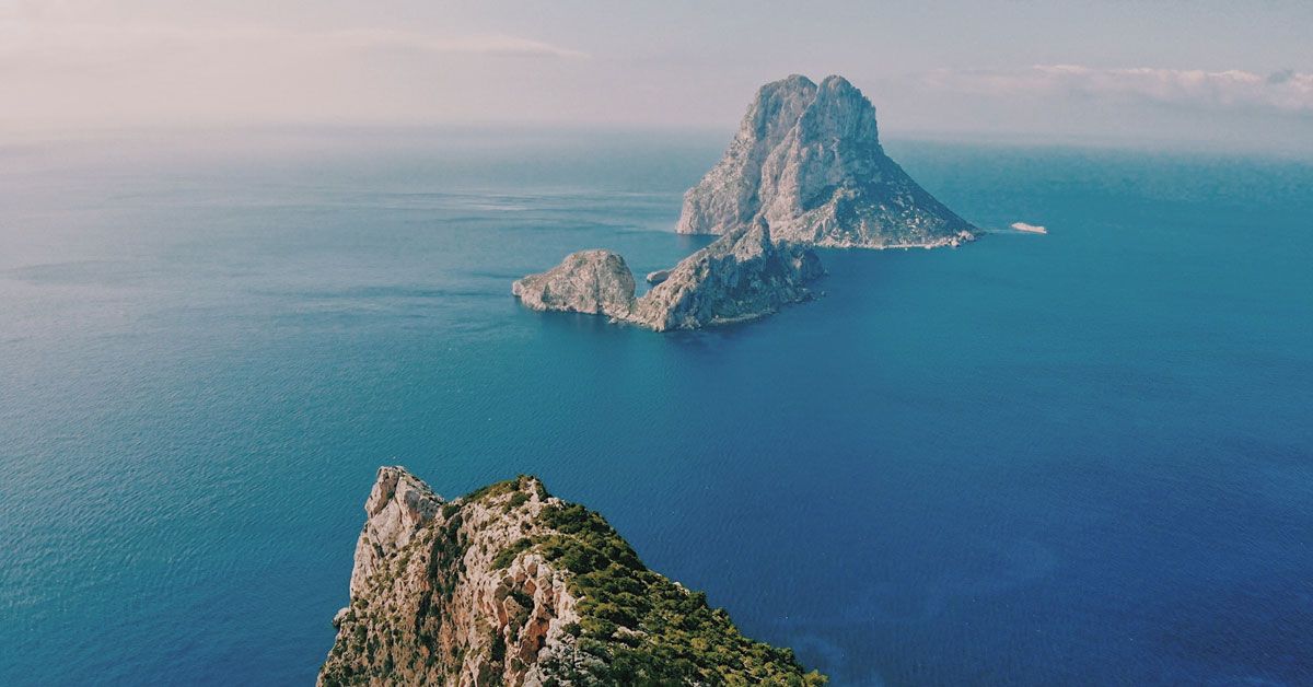 acantilado ibiza y es vedra