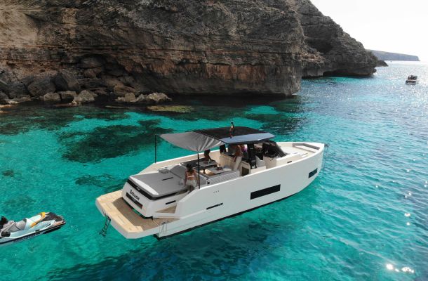 Guía Completa para el Alquiler de Barcos en Ibiza: Disfruta de la Isla con los Mejores Profesionales